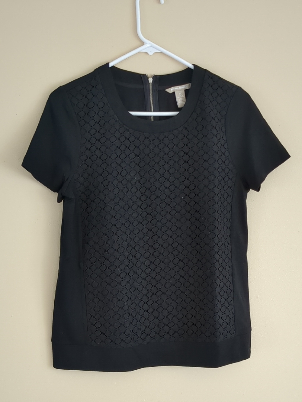 Medium Banana Republic Black Top Short Sleeve Shirt